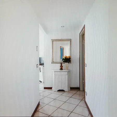Appartement Il Sole, Grande In Collina Brunate